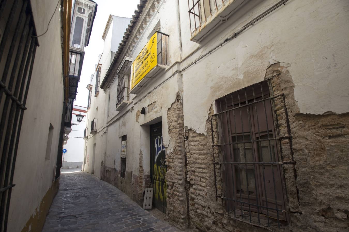 Repaso al estado de abandono de  casas con gran valor patrimonial en Sevilla