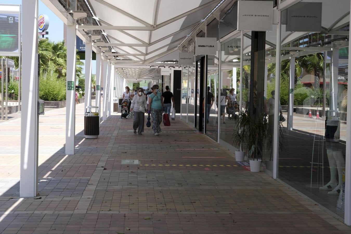 Los centros comerciales de Cádiz refuerzan sus medidas de seguridad por la alerta sanitaria