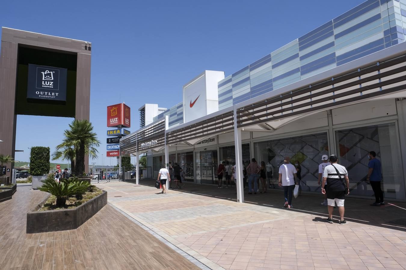 Los centros comerciales de Cádiz refuerzan sus medidas de seguridad por la alerta sanitaria