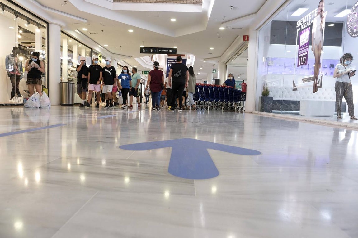 Los centros comerciales de Cádiz refuerzan sus medidas de seguridad por la alerta sanitaria
