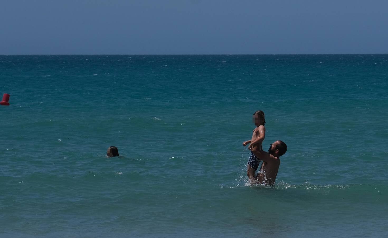 Fotos: Chiclana también abre sus playas al baño