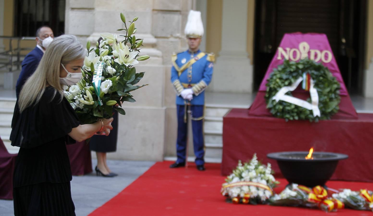 El homenaje de Sevilla a las víctimas del coronavirus en el día de San Fernando (I)