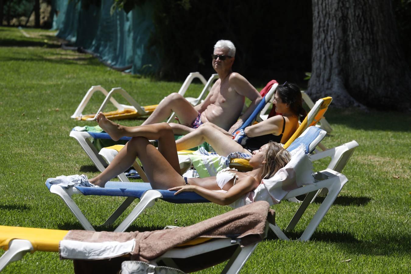 La apertura de la piscina del Aeroclub de Córdoba, en imágenes