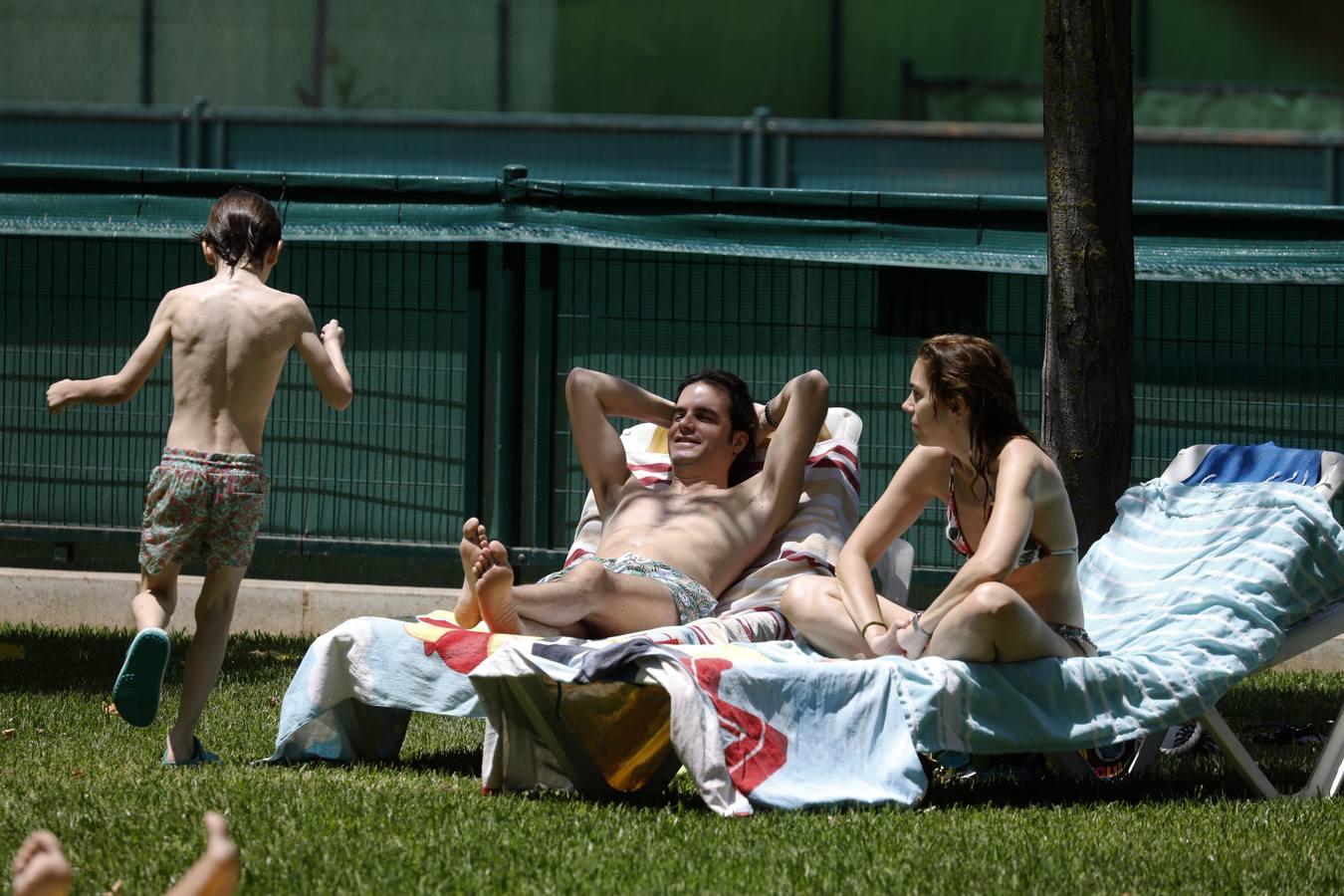 La apertura de la piscina del Aeroclub de Córdoba, en imágenes