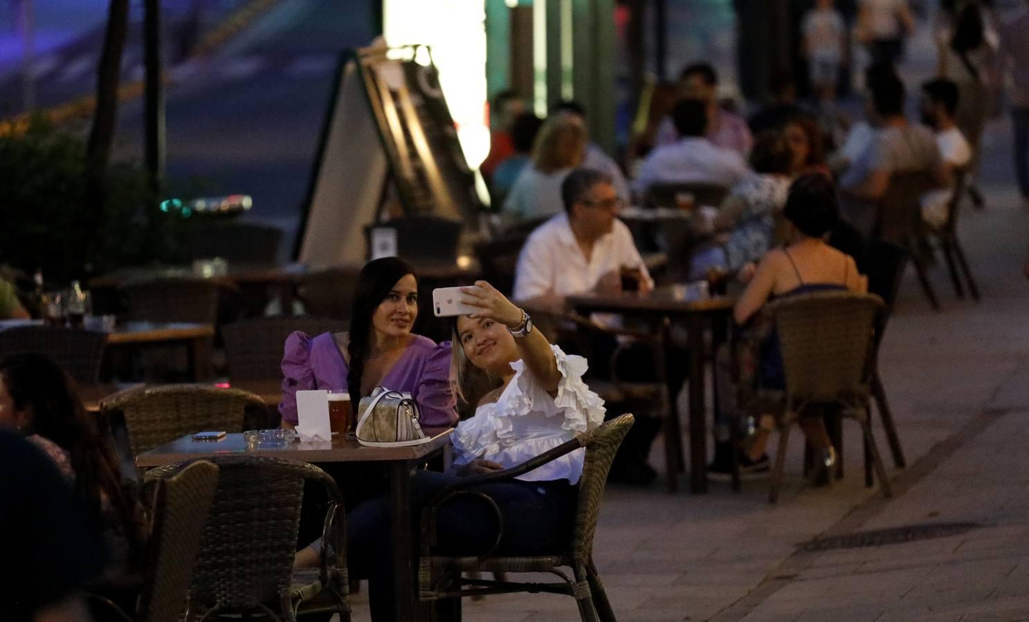 El ambiente de la desescalada en las terrazas de la Ribera de Córdoba, en imágenes