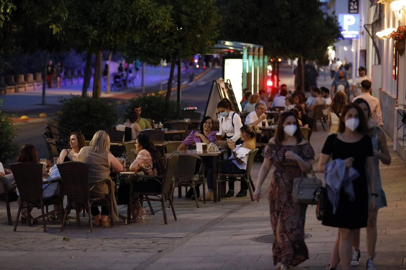 El ambiente de la desescalada en las terrazas de la Ribera de Córdoba, en imágenes