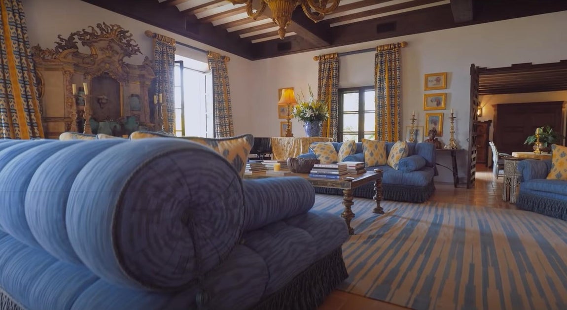 Escenario de series y películas. Como curiosidad, en ella se han rodado diversas series y películas. La última ha sido “Whte Lines”, una producción de Netflix sobre el narcotráfico.