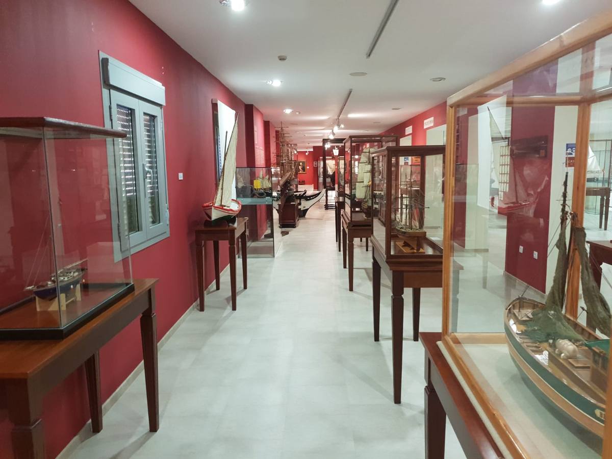 FOTOS: Reabre el Museo Naval de San Fernando