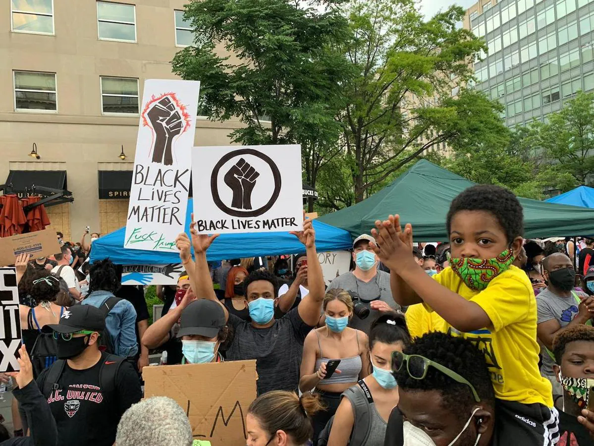 En imágenes: Multitudinaria manifestación en Washington contra el racismo y contra Trump