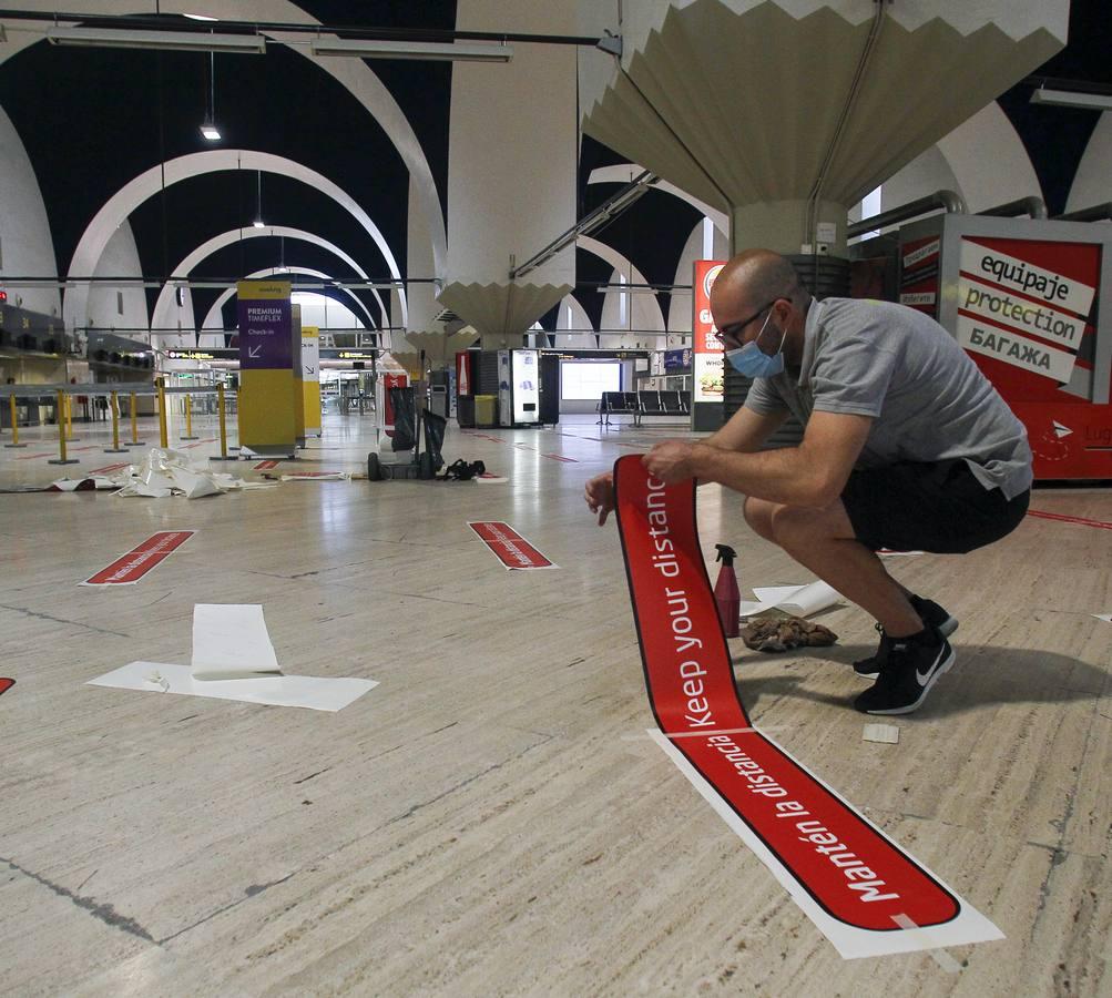 El aeropuerto de Sevilla toma medidas contra el coronavirus