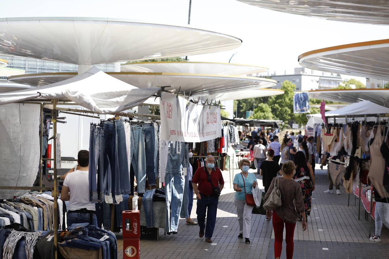 La vuelta de los mercadillos en Córdoba, en imágenes