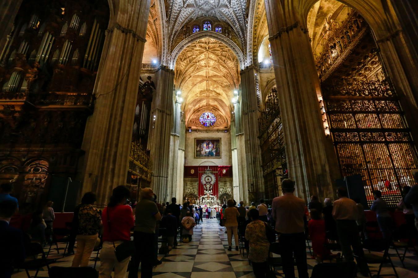 Procesión claustral del Corpus en la Catedral