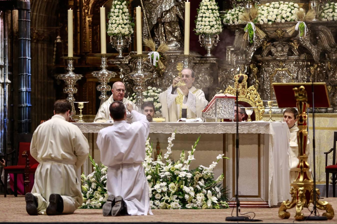 Procesión claustral del Corpus en la Catedral