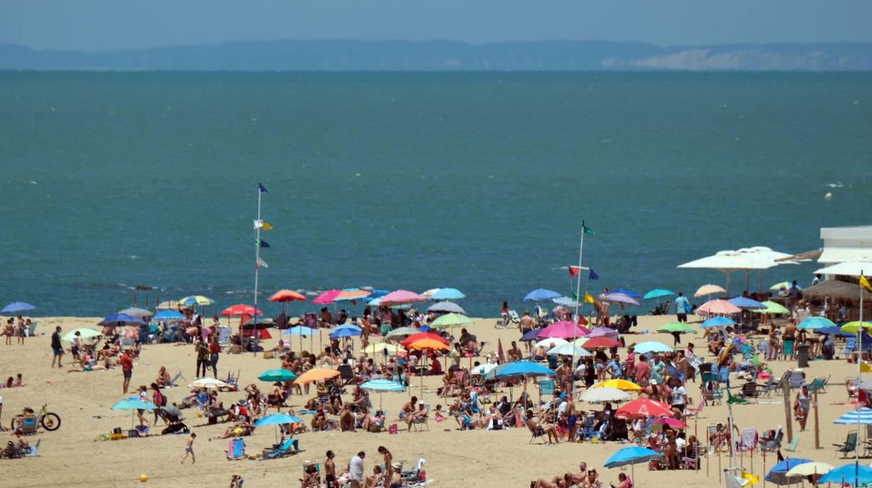 Tranquilidad en la playa de Regla en Chipiona