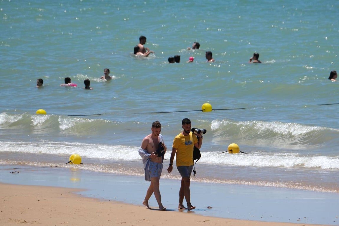 Tranquilidad en la playa de Regla en Chipiona