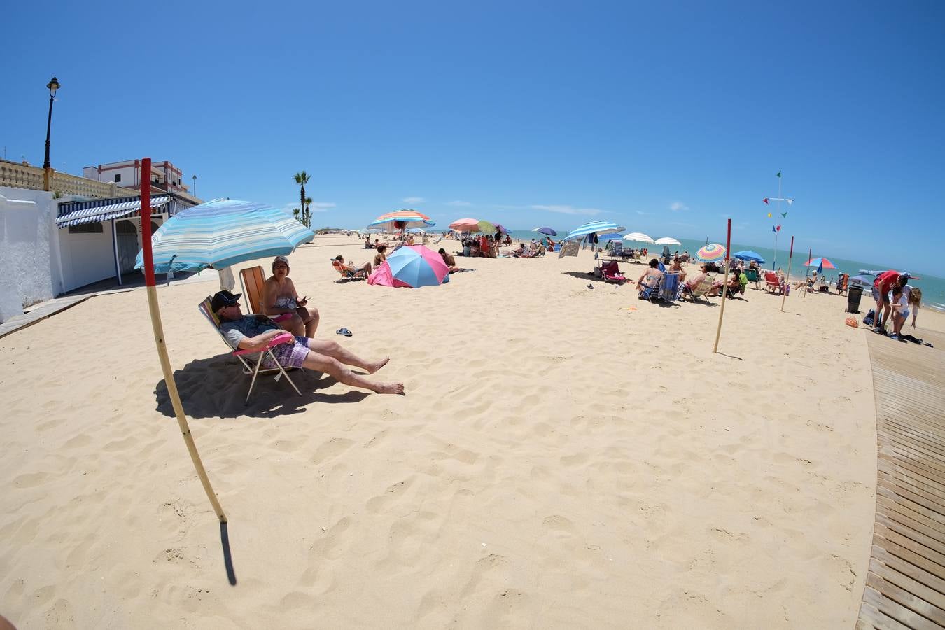 Tranquilidad en la playa de Regla en Chipiona