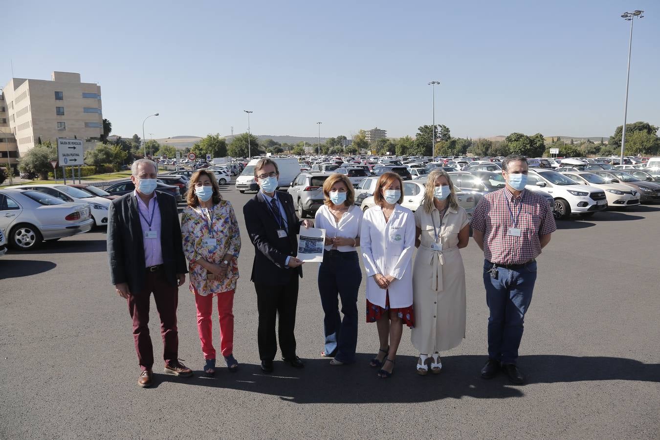 Así están los aparcamientos del hospital Reina Sofía de Córdoba, en imágenes