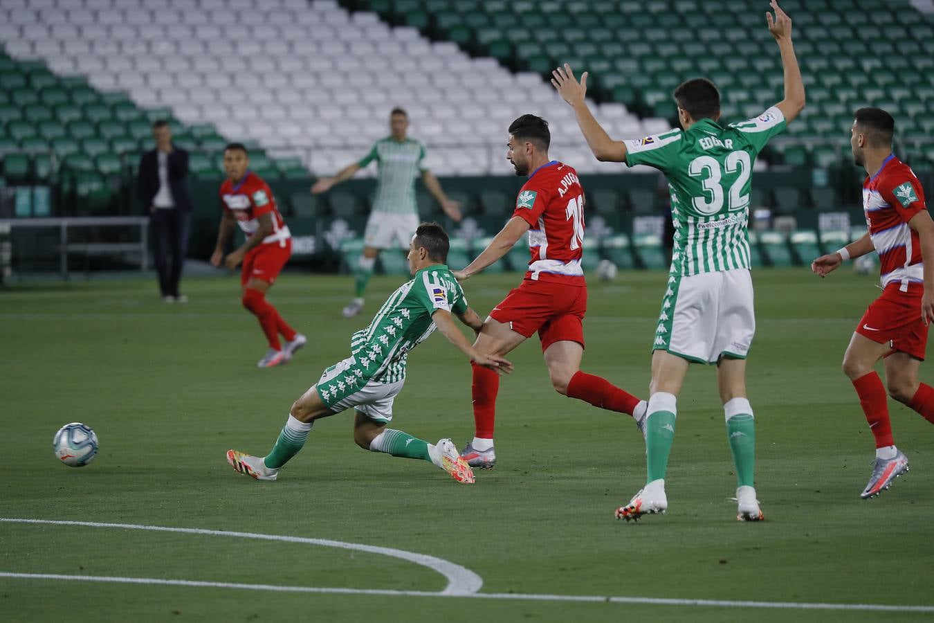 En imágenes, el Betis-Granada en el Villamarín