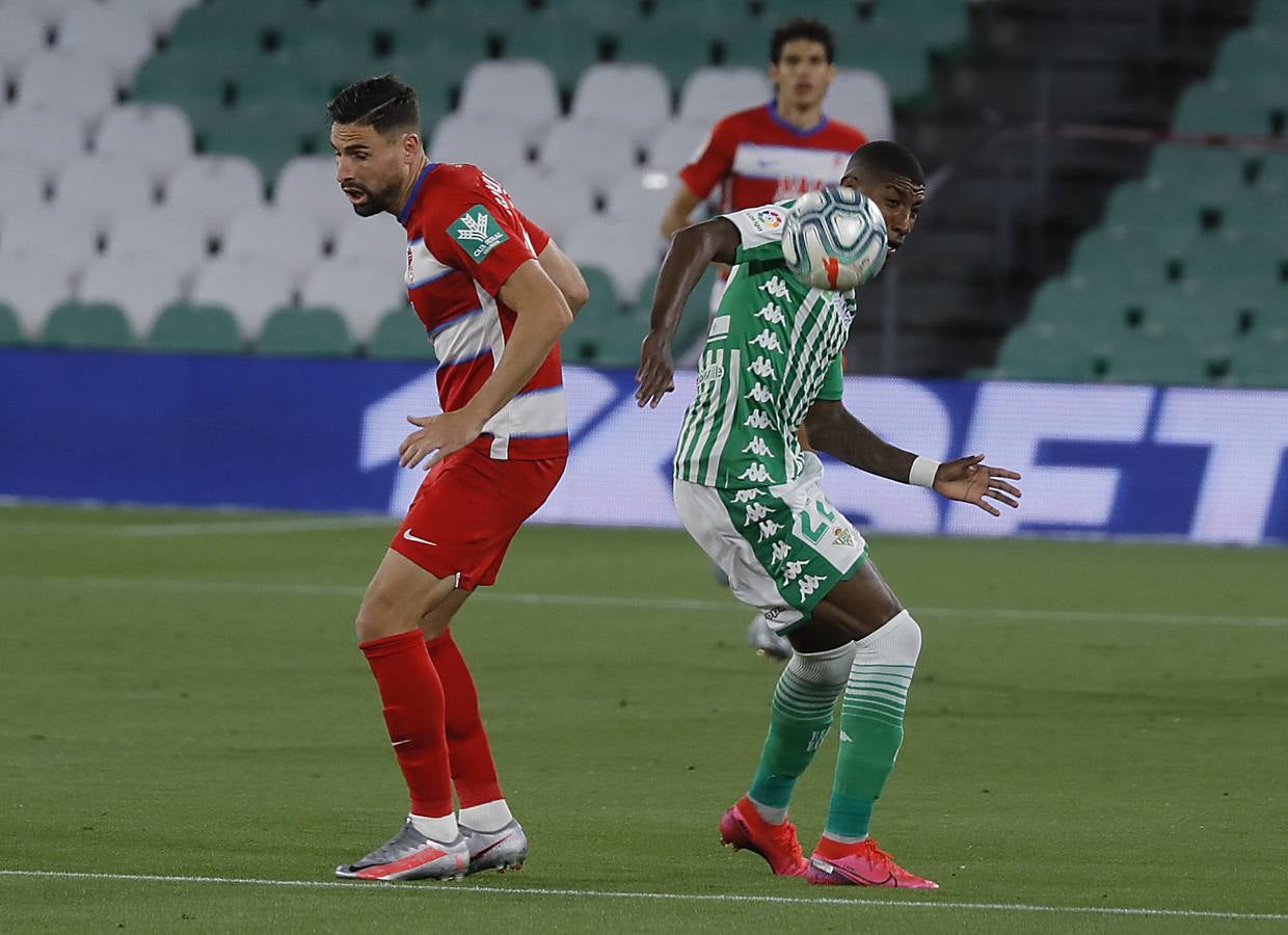 En imágenes, el Betis-Granada en el Villamarín