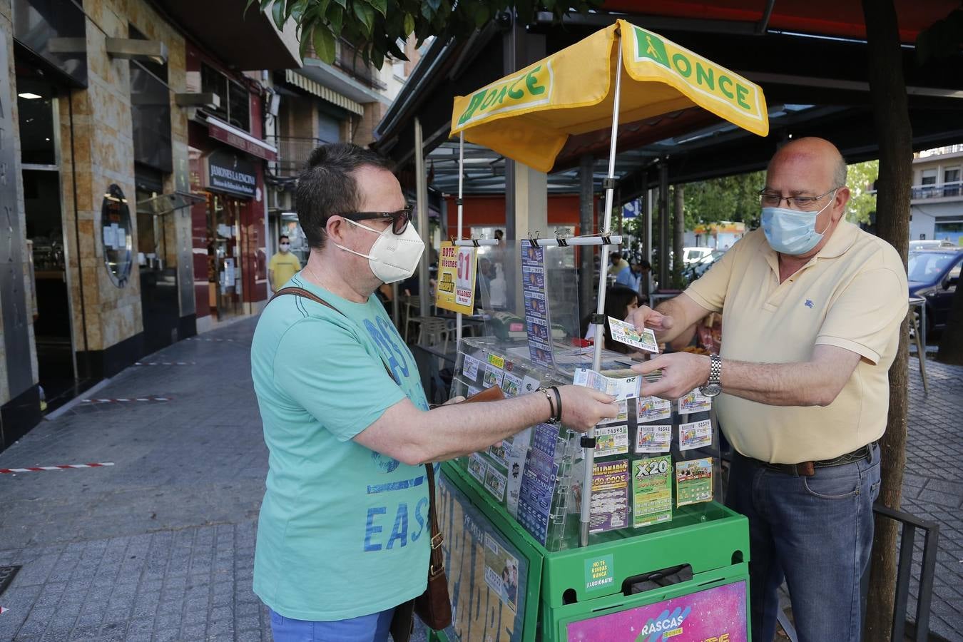 La vuelta de la venta de cupones de la ONCE en Córdoba, en imágenes