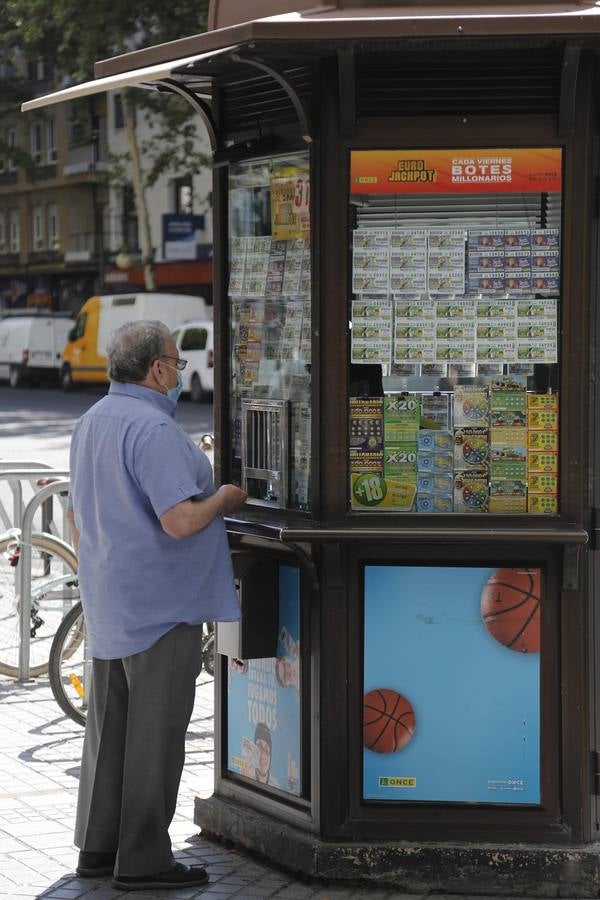 La vuelta de la venta de cupones de la ONCE en Córdoba, en imágenes