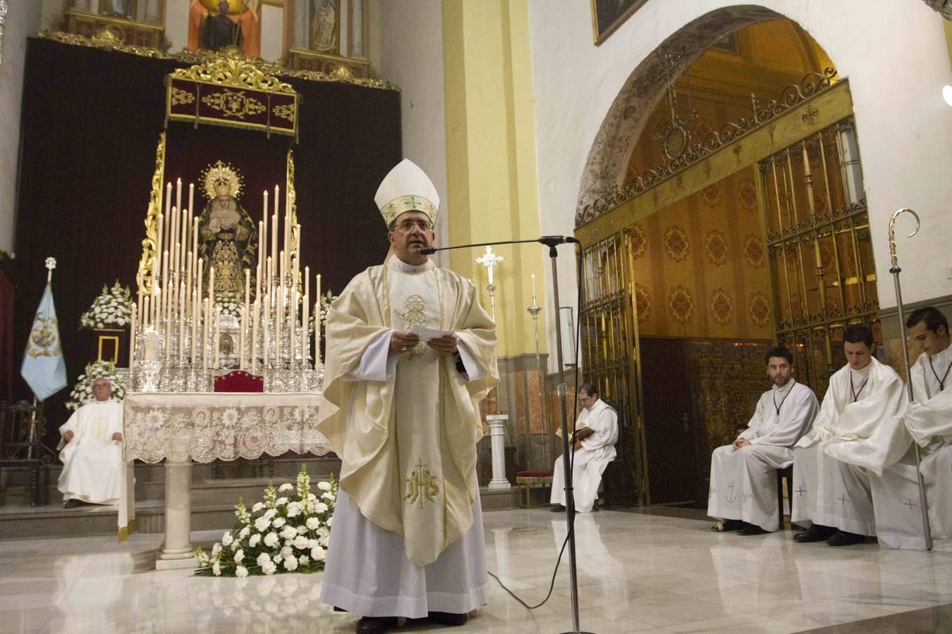 Fotogalería de Santiago Gómez Sierra en las hermandades de Sevilla