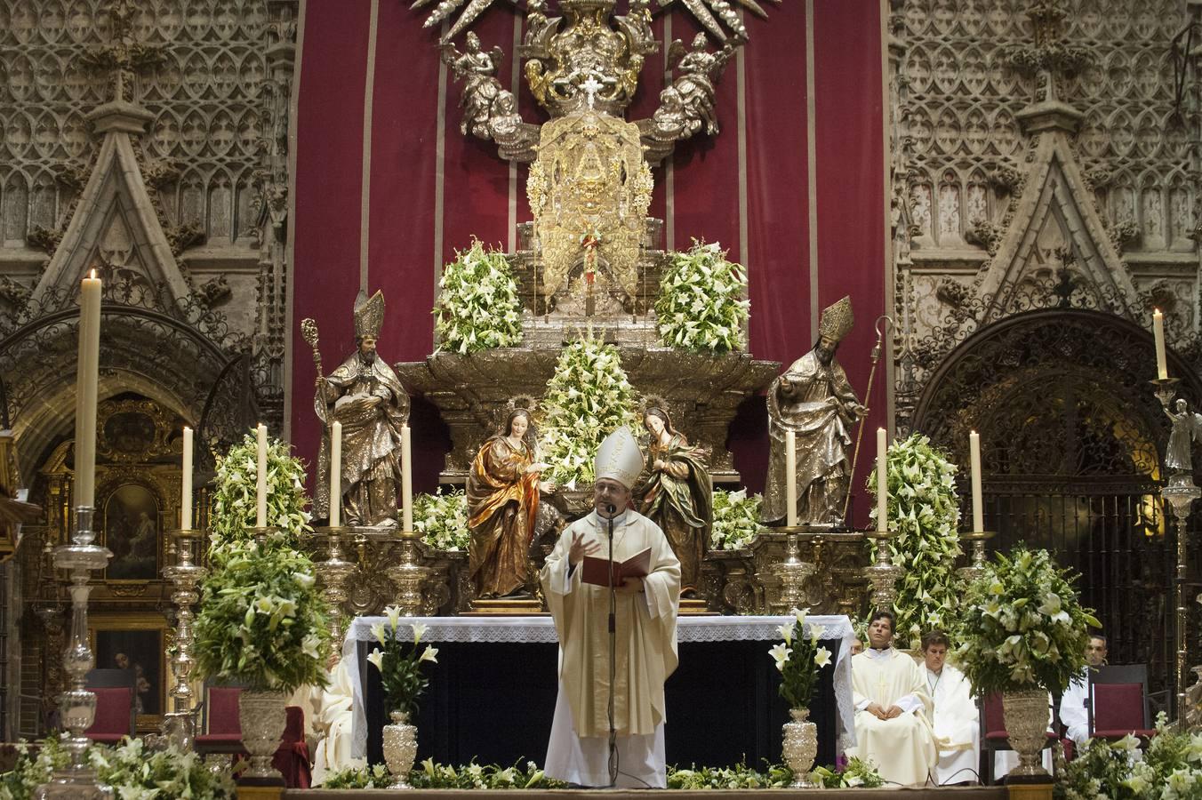 Fotogalería de Santiago Gómez Sierra en las hermandades de Sevilla