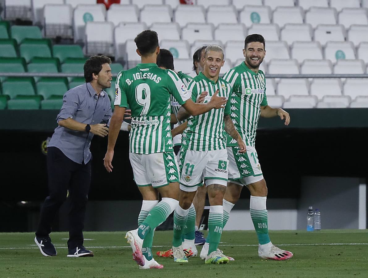 En imágenes, el Betis-Granada en el Villamarín