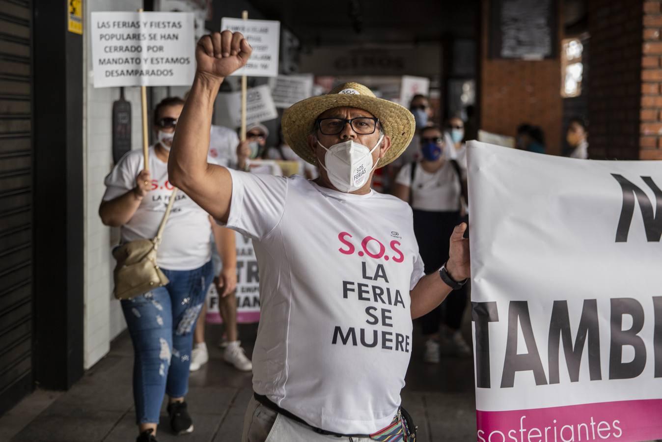 Los feriantes continúan con sus protestas en Sevilla