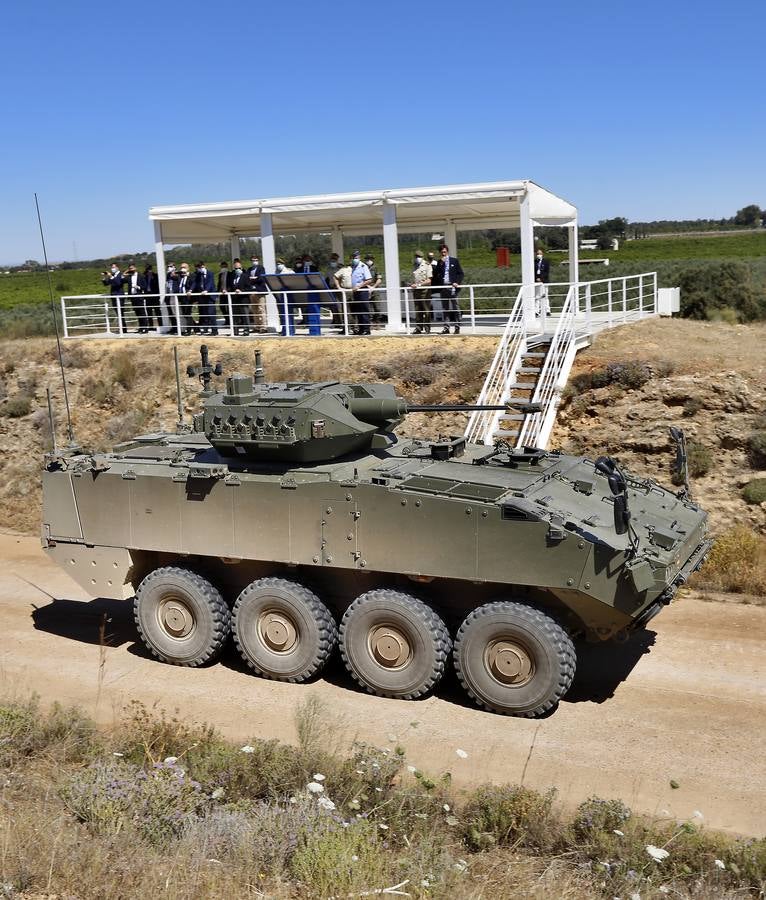 La fábrica de Santa Bárbara en Alcalá exhibe sus carros de combate