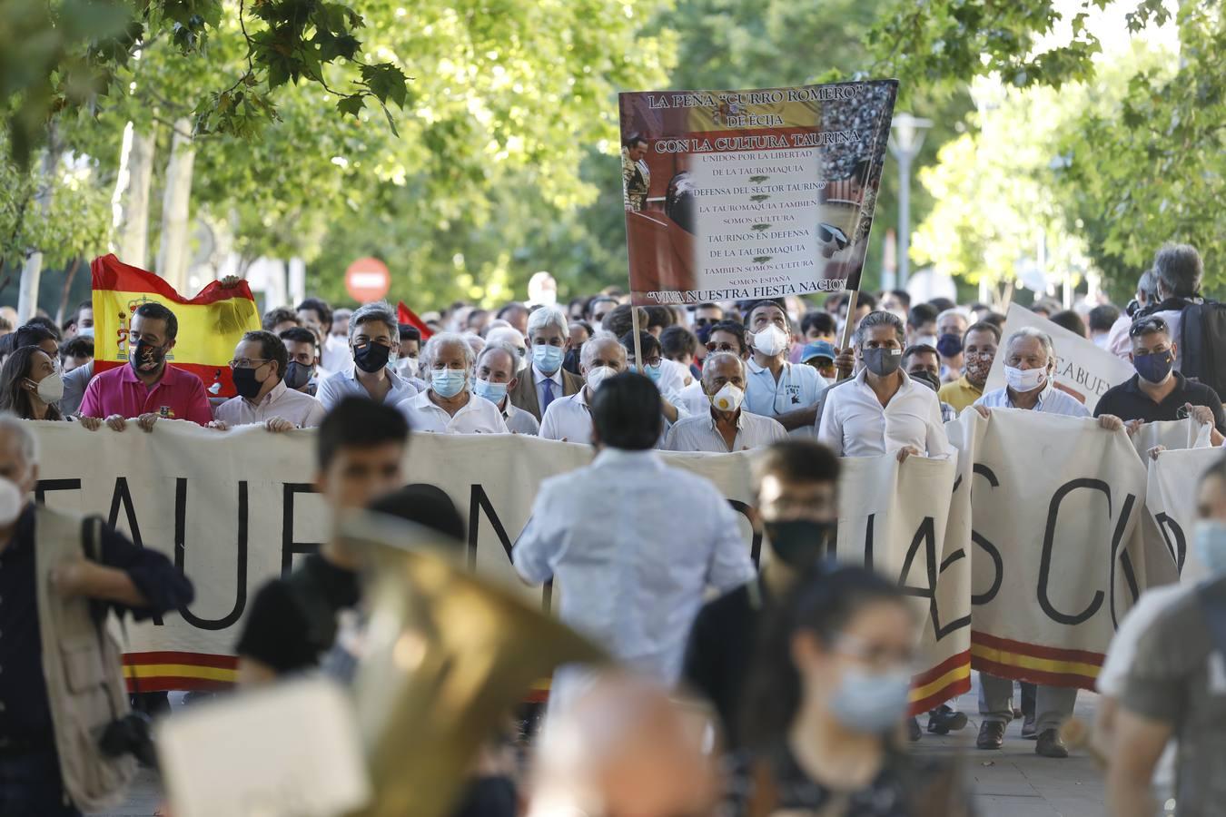 La manifestación «Los toros son cultura» de Córdoba, en imágenes