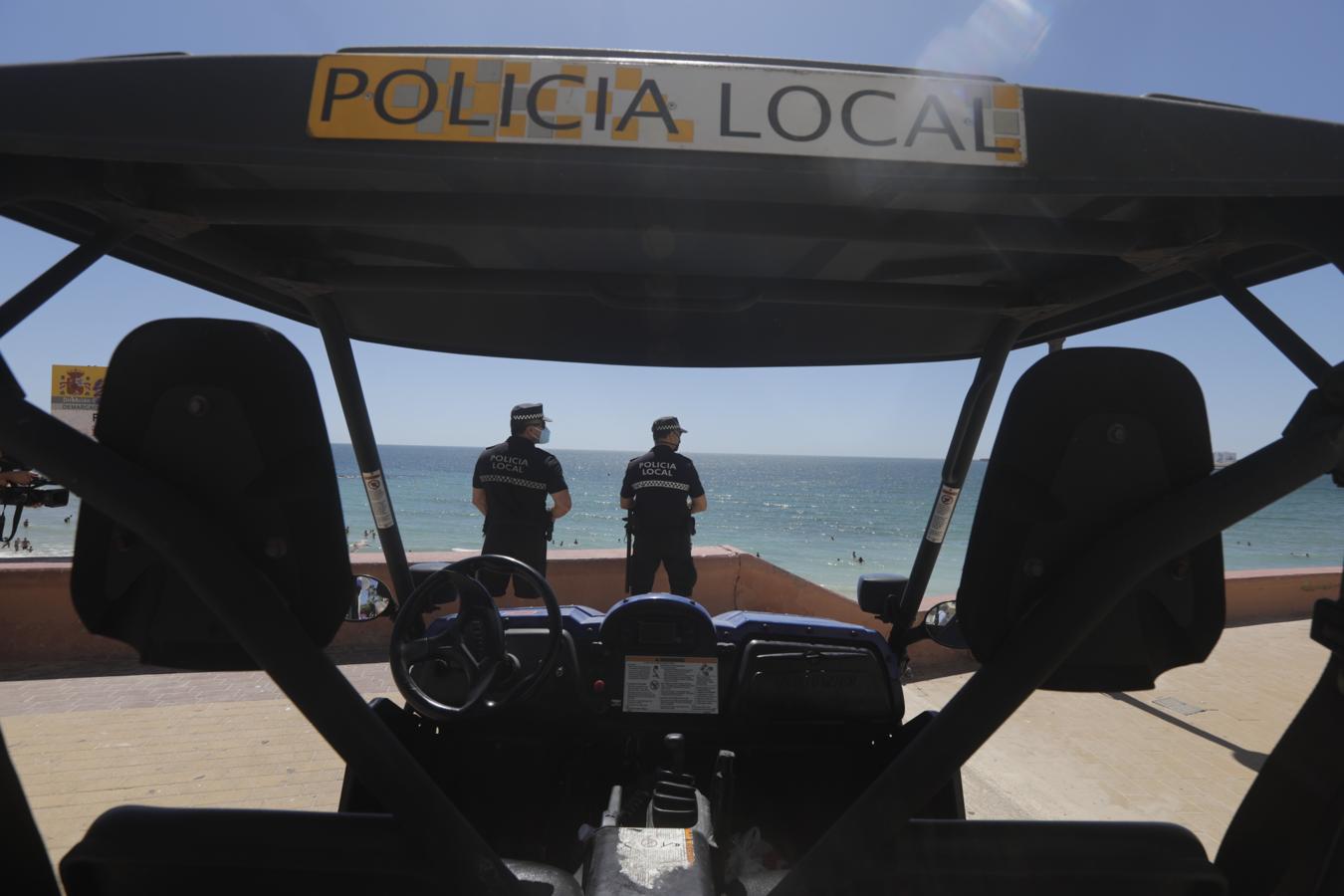 FOTOS: Cádiz presume de playas en el primer día de la &#039;nueva normalidad&#039;