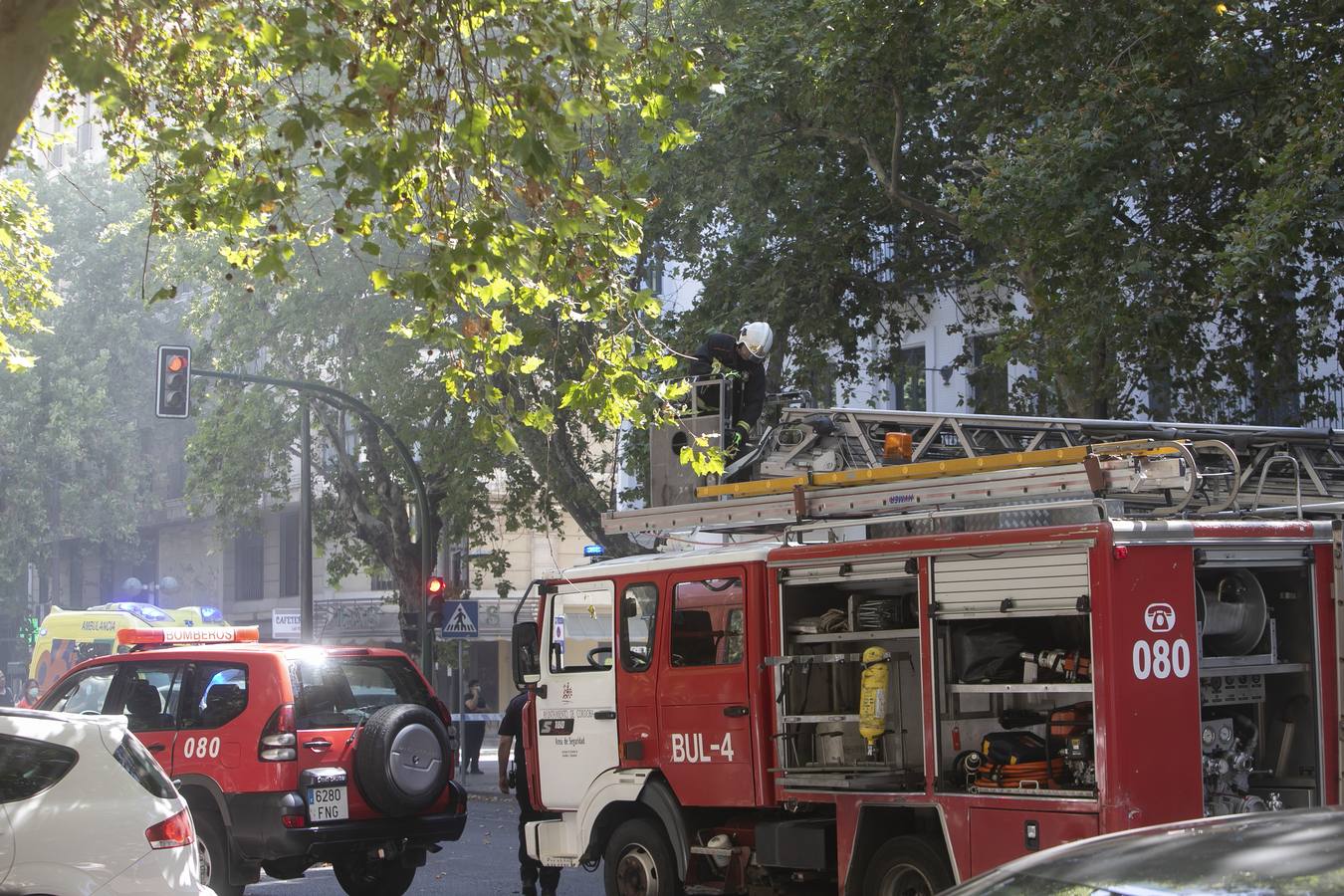 En imágenes, el peligroso incendio en el centro de Córdoba