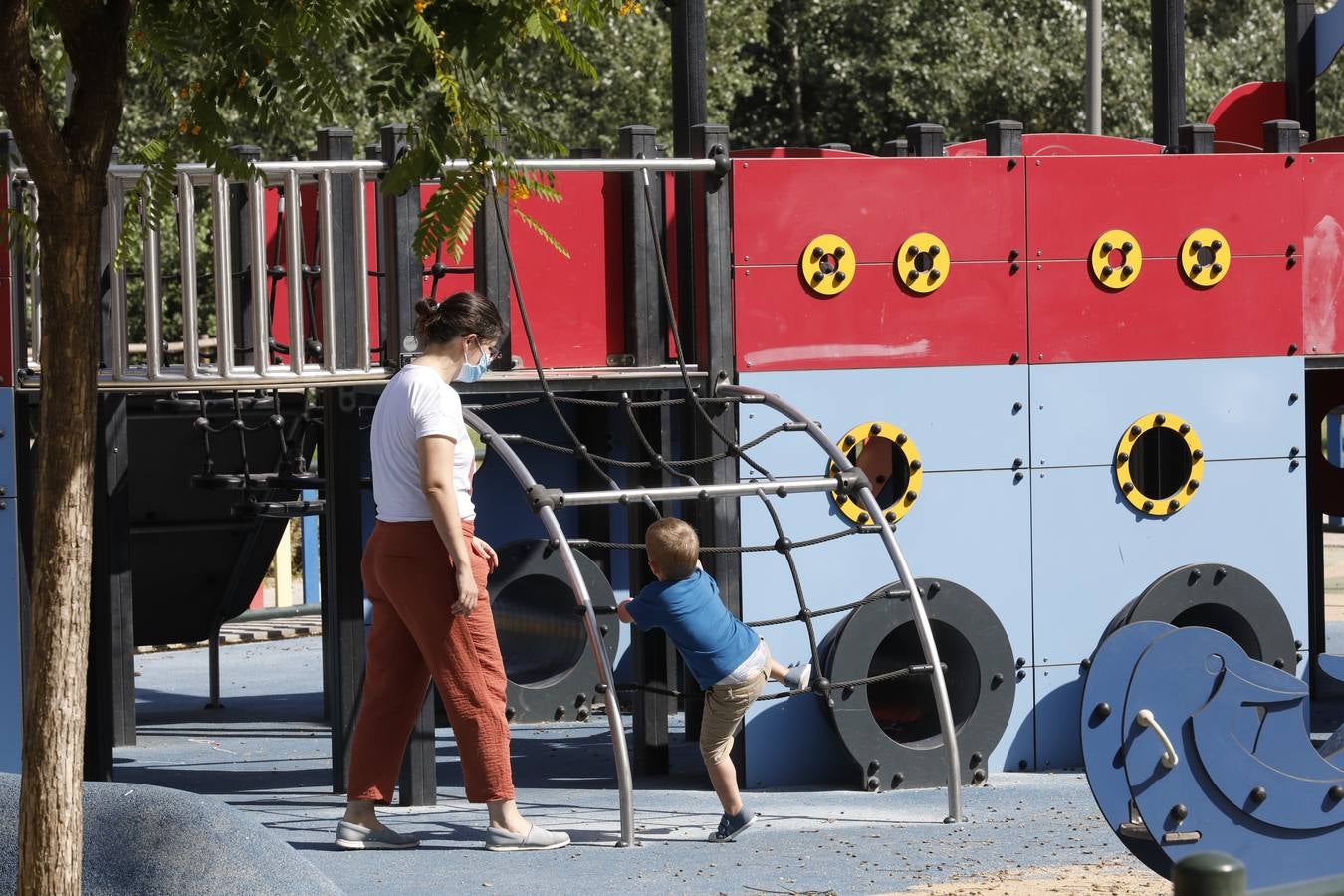 La reapertura de los parques infantiles y la Ciudad de los Niños de Córdoba, en imágenes