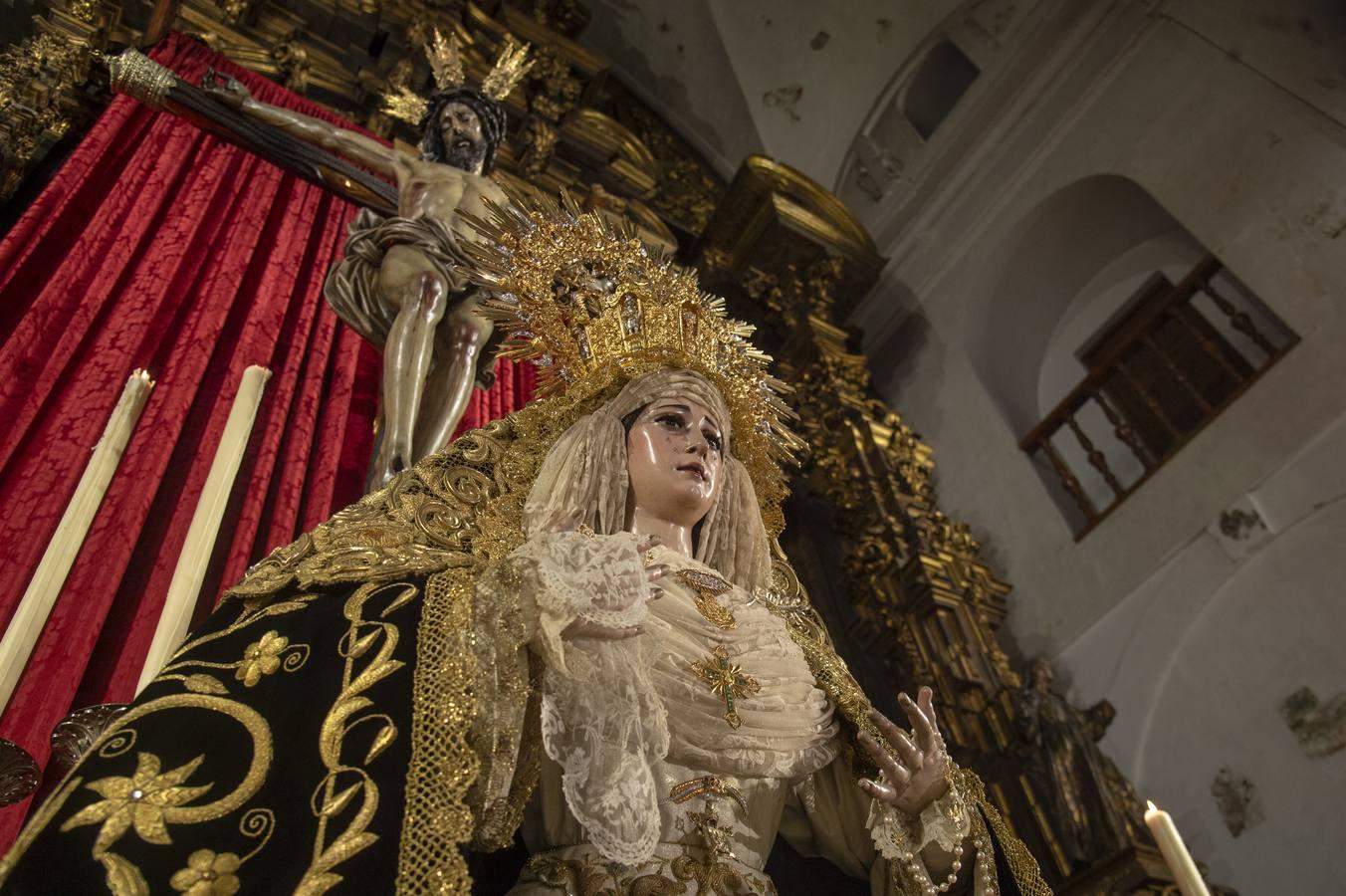 Los titulares del Buen Fin, en el altar mayor de San Antonio de Padua