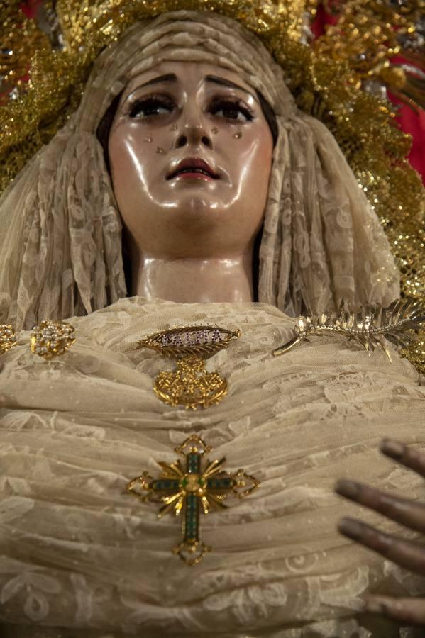 Los titulares del Buen Fin, en el altar mayor de San Antonio de Padua