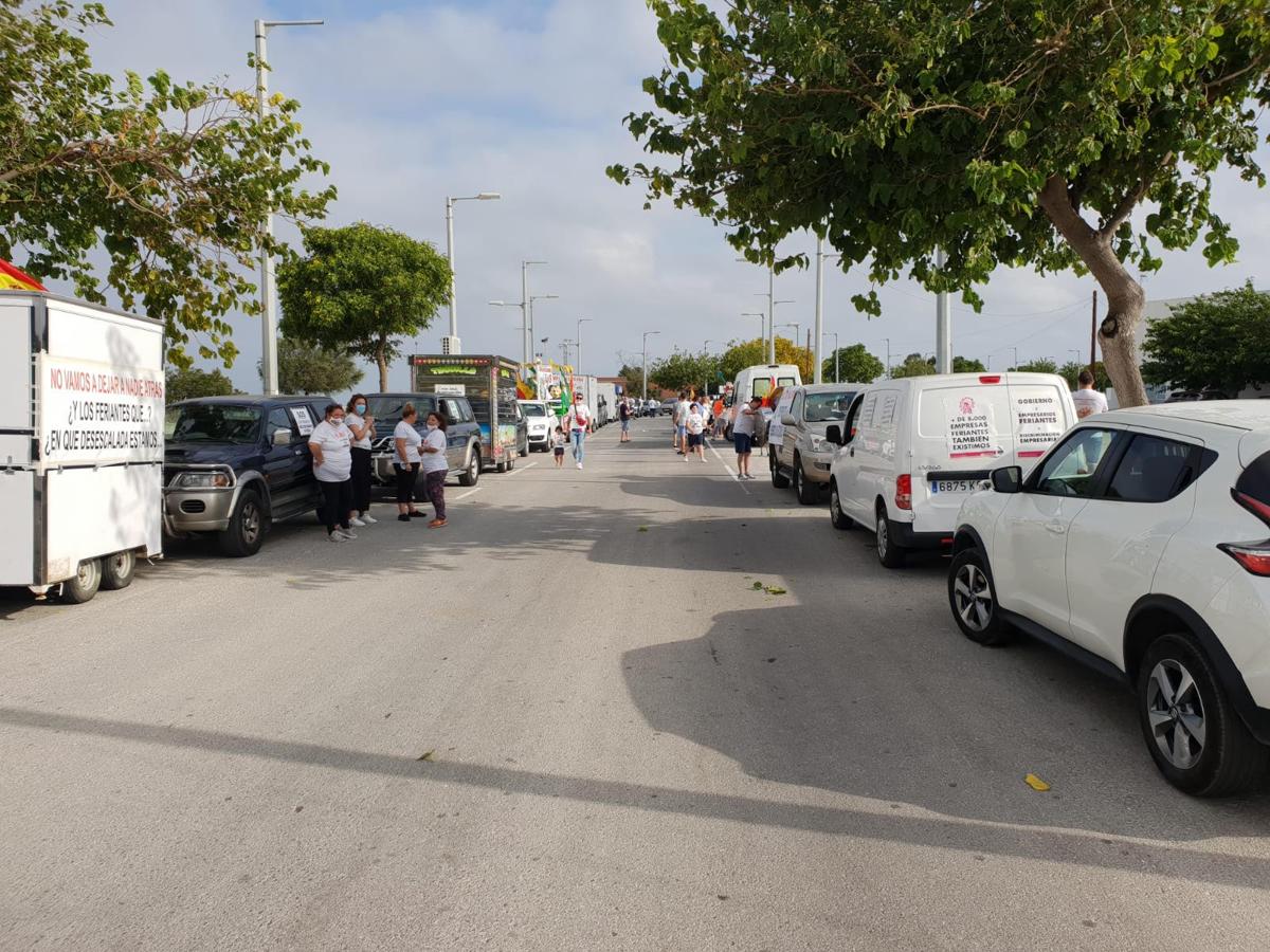 FOTOS: Los feriantes de la bahía de Cádiz piden «medidas urgentes»