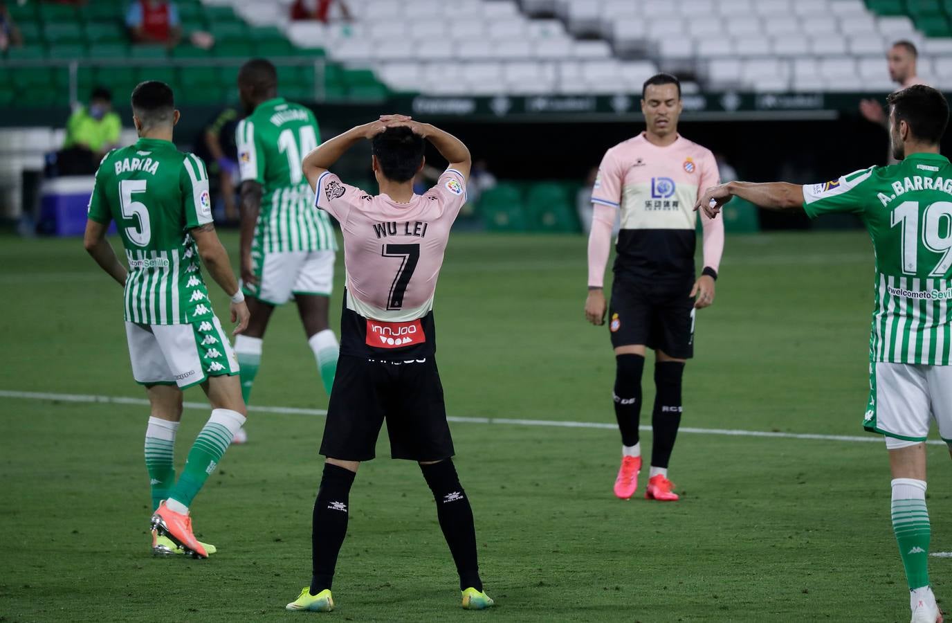 En imágenes, el Betis-Espanyol en el Villamarín