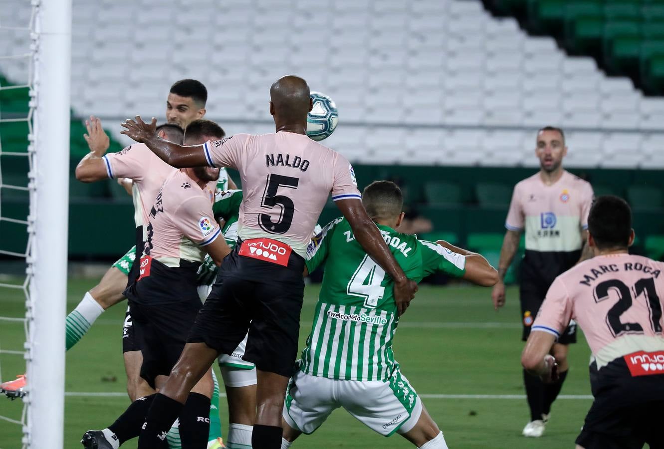 En imágenes, el Betis-Espanyol en el Villamarín