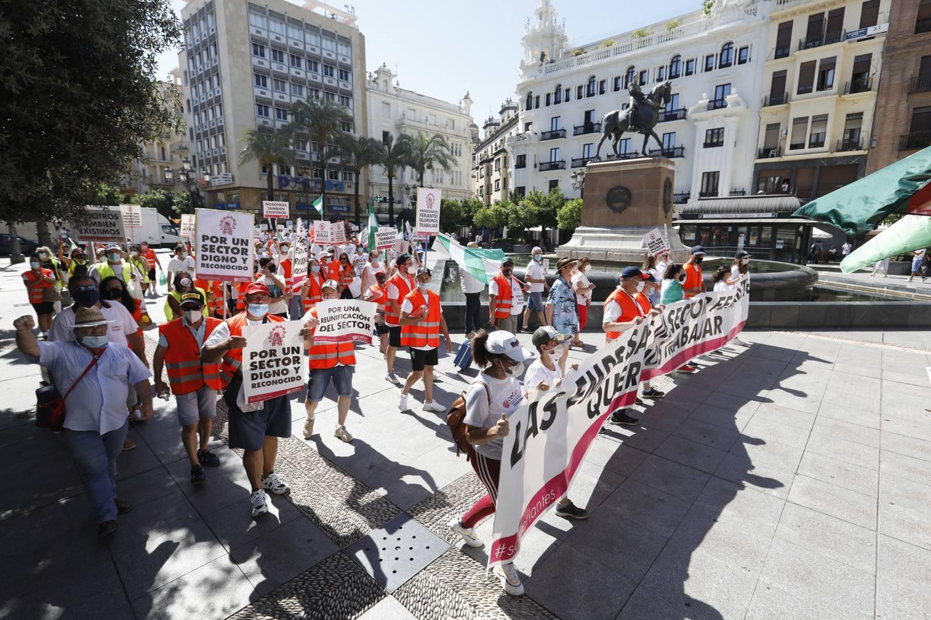 La protesta de los feriantes, en imágenes