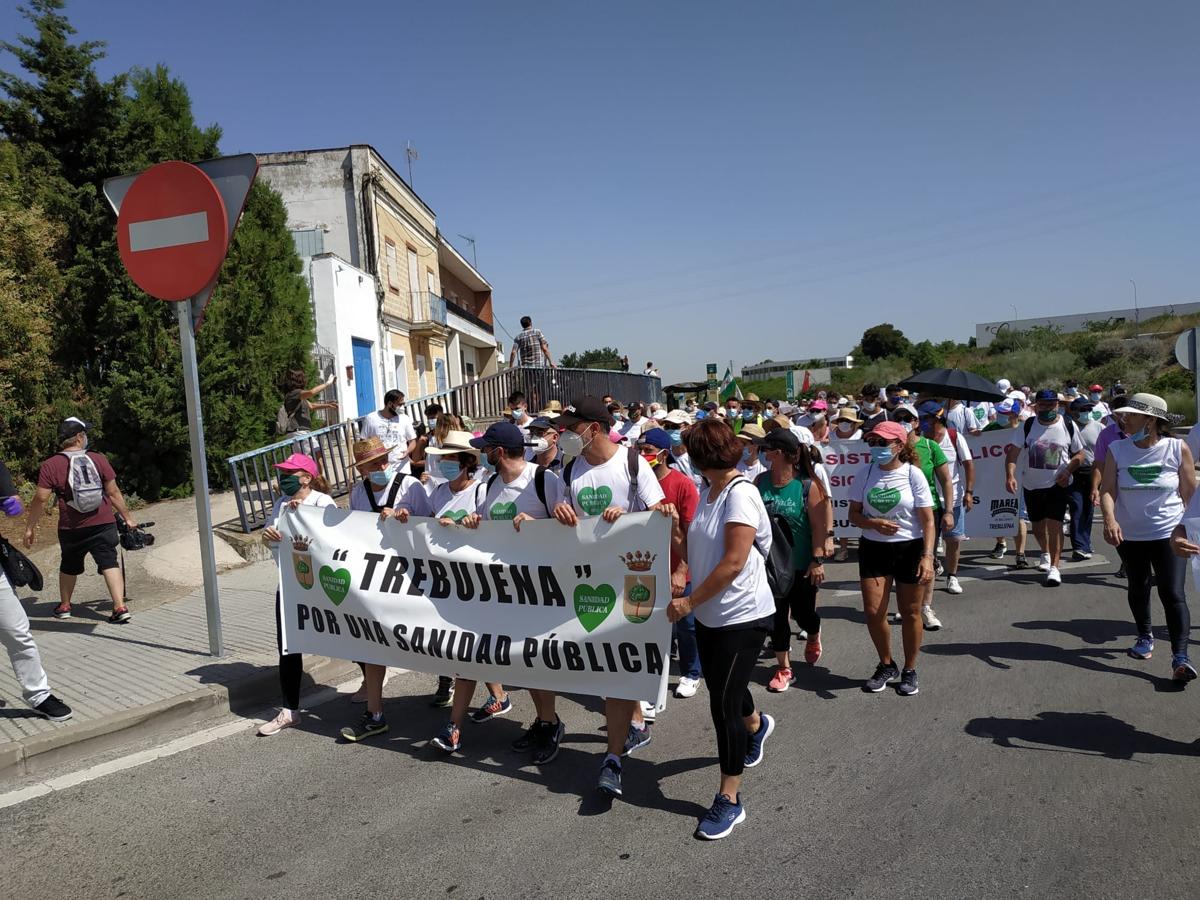 FOTOS: De Trebujena a Jerez a pie por una sanidad pública digna