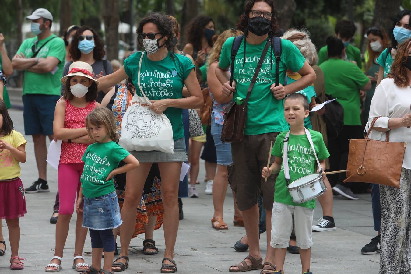 Fotos: las protestas de la escuela pública continúan en las calles de Cádiz