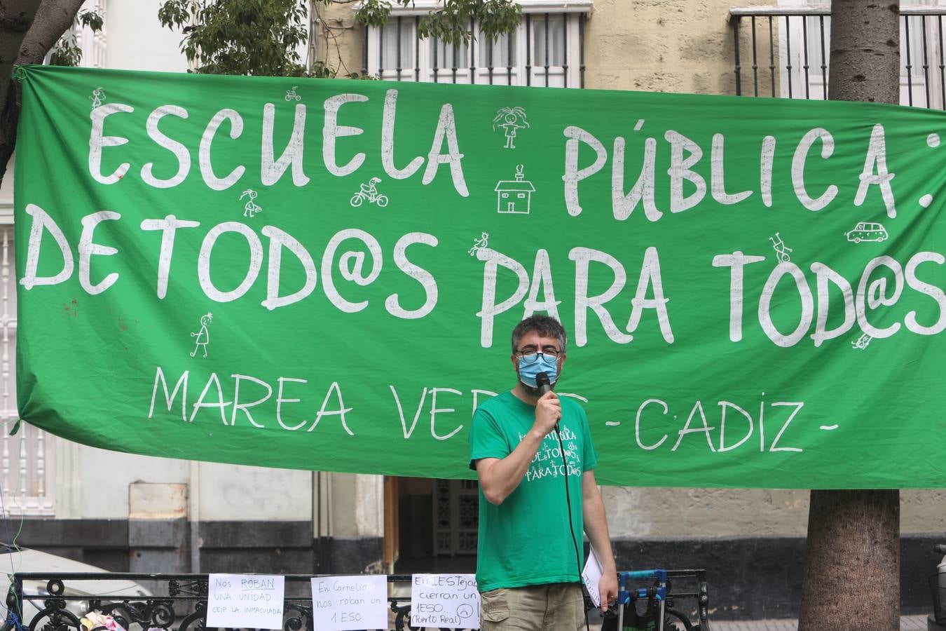 Fotos: las protestas de la escuela pública continúan en las calles de Cádiz