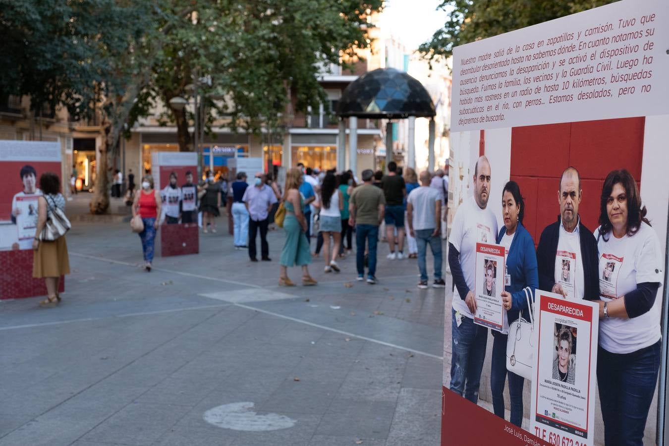 En imágenes, el acto de apoyo en Córdoba a la familia de Paco Molina