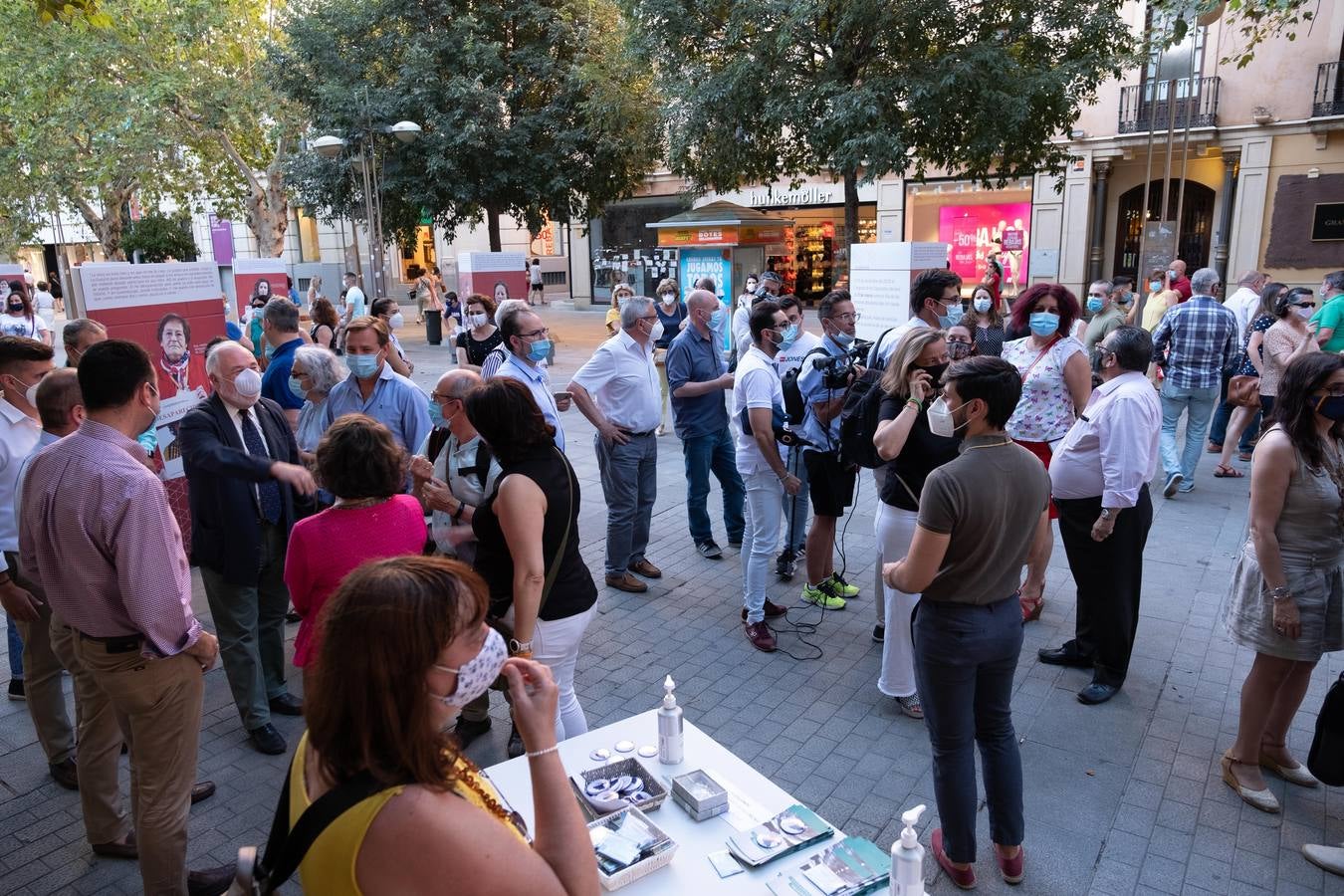 En imágenes, el acto de apoyo en Córdoba a la familia de Paco Molina