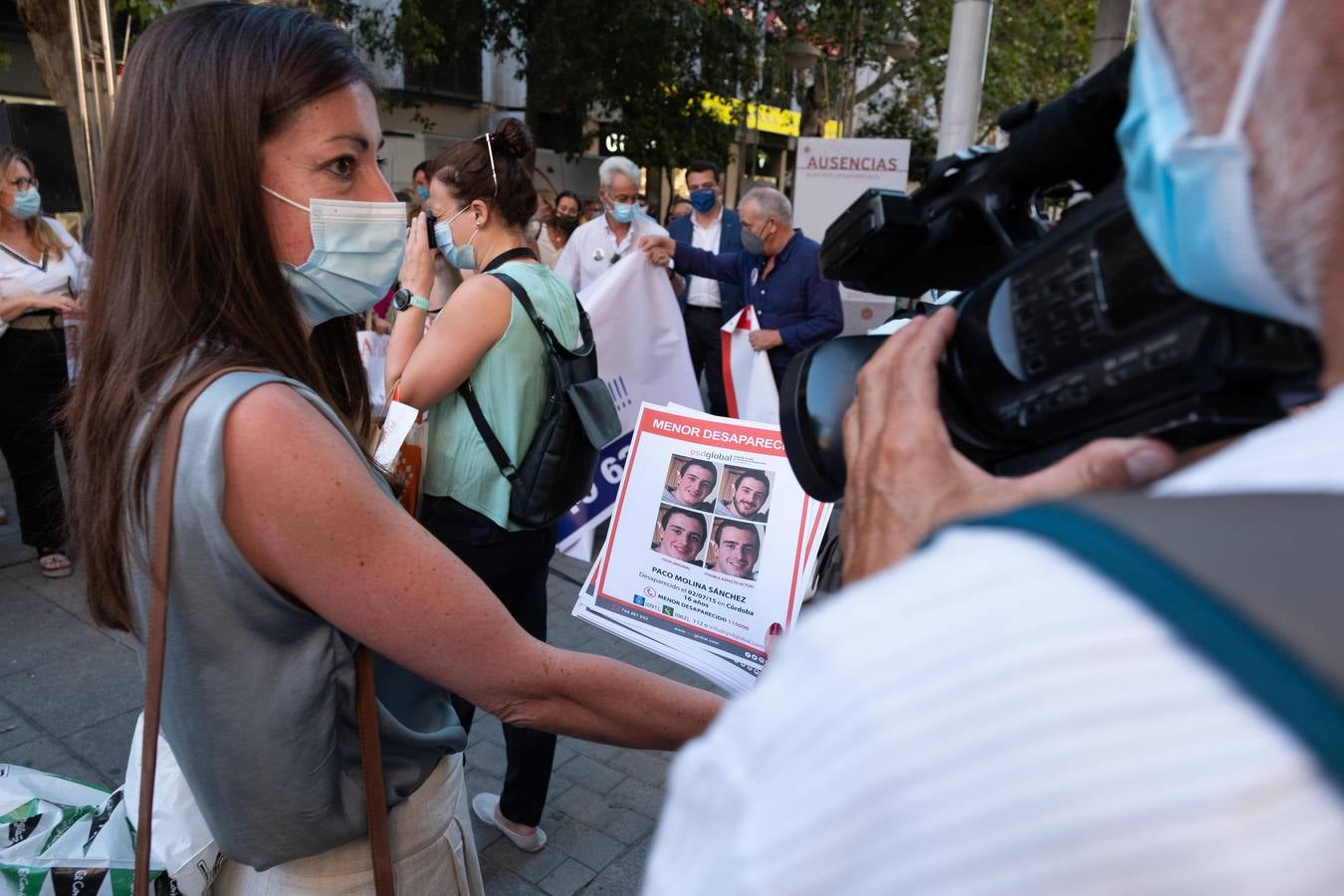 En imágenes, el acto de apoyo en Córdoba a la familia de Paco Molina