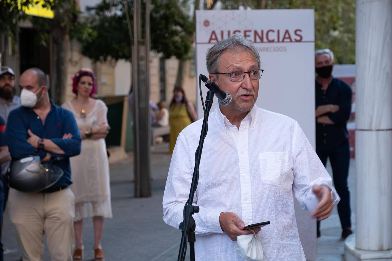 En imágenes, el acto de apoyo en Córdoba a la familia de Paco Molina