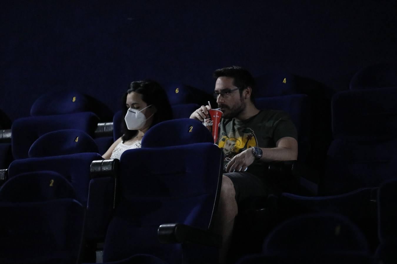 La reapertura de los cines Guadalquivir de Córdoba, en imágenes