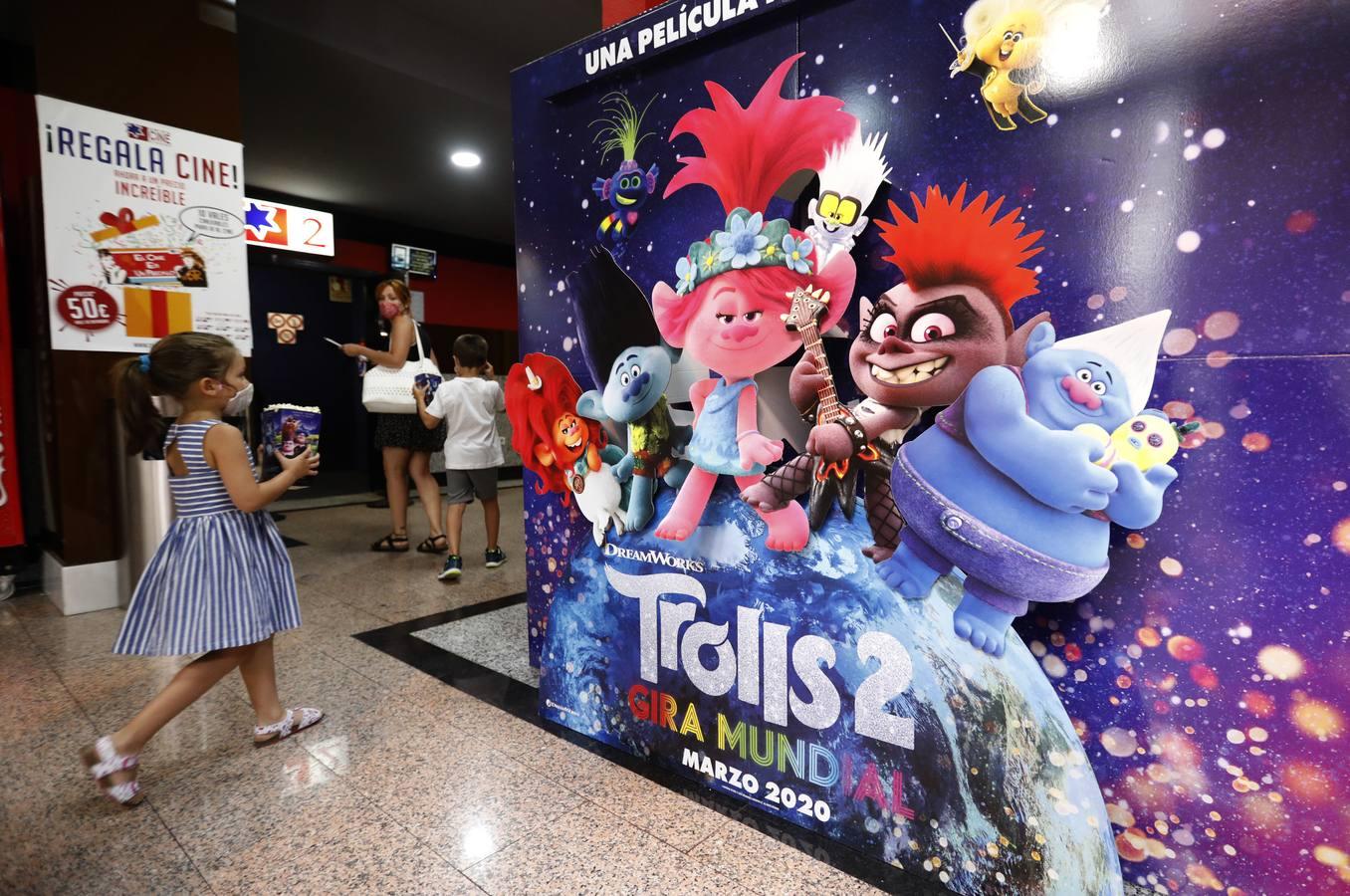 La reapertura de los cines Guadalquivir de Córdoba, en imágenes