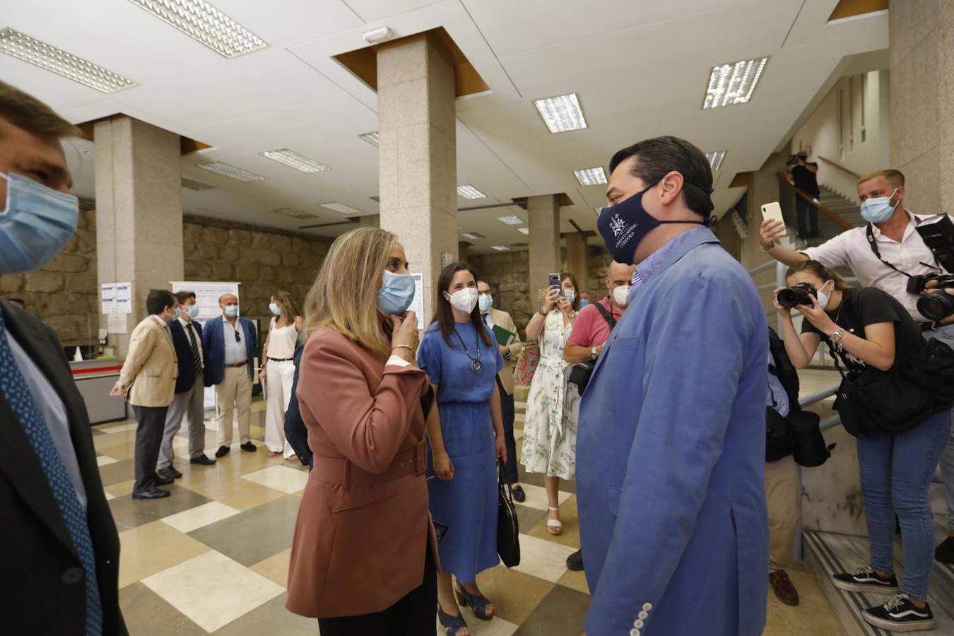 La visita de la consejera de Fomento al Ayuntamiento de Córdoba, en imágenes